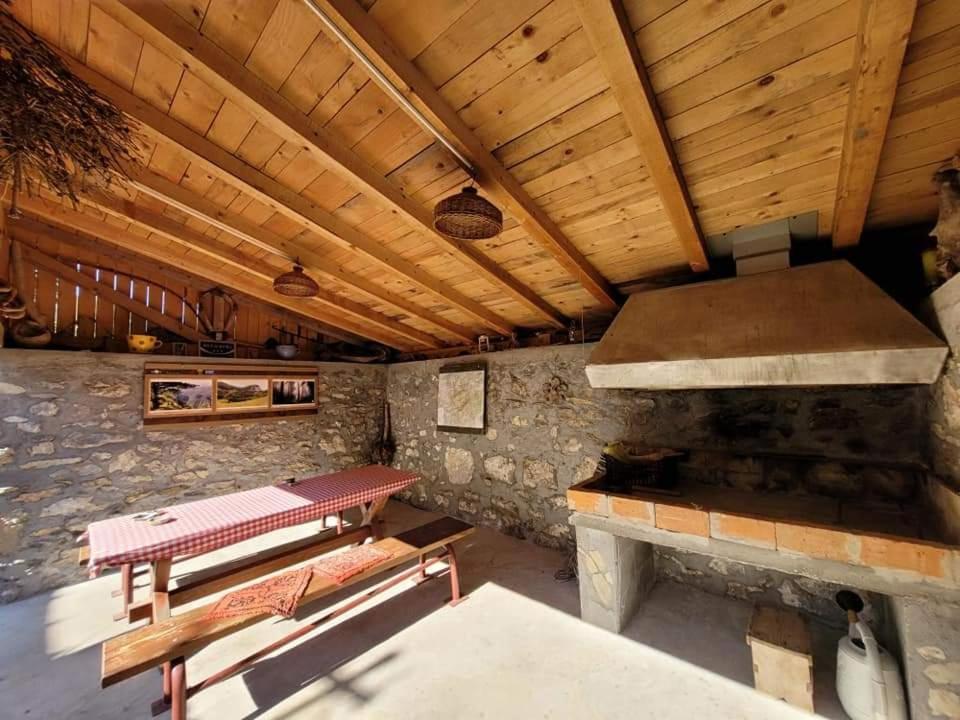 Etno Guest House Lalovic Tjentiste Eksteriør billede